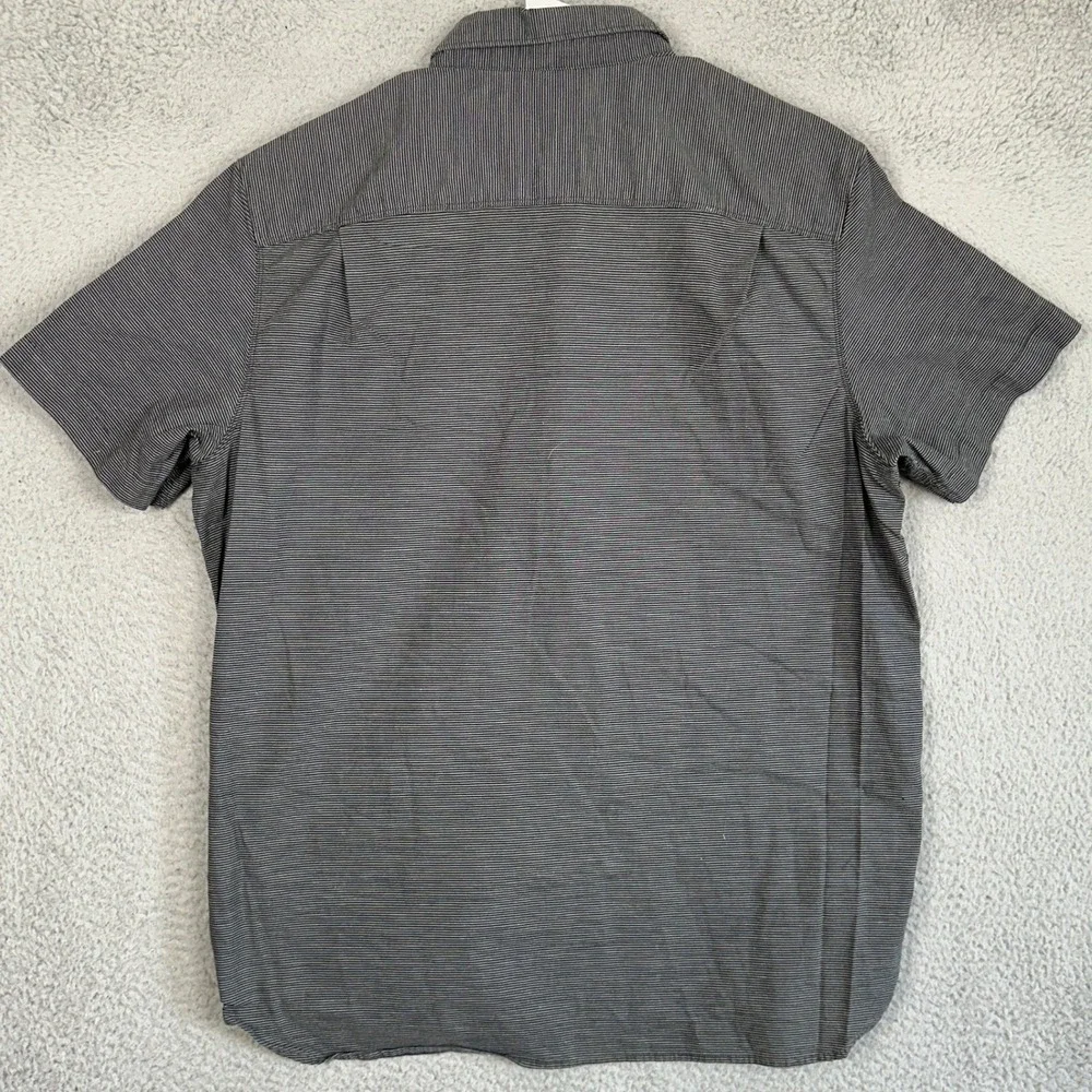The North Face Shirt Mens XL Grey Striped Button Up Pocket Stretch Short Sleeve